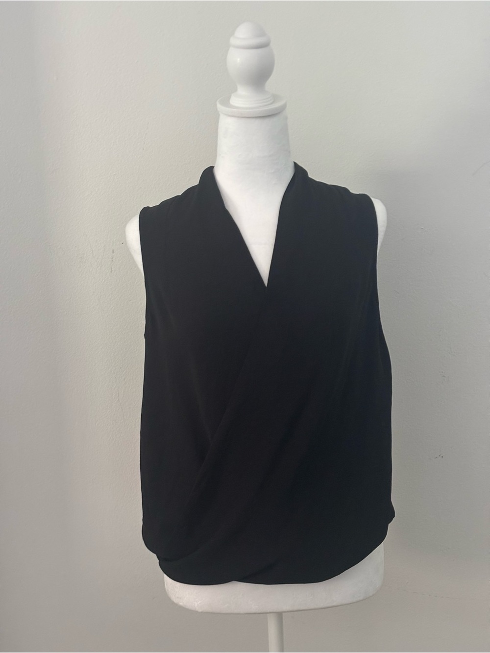 Vince Camuto Black Sleeveless Surplice Crossover Top